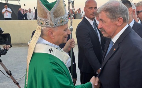 A Rimini l’incontro fra Papa Leone XIV e Marco Bucci: “Il suo sguardo sul Cristo Nero di Rapallo”
