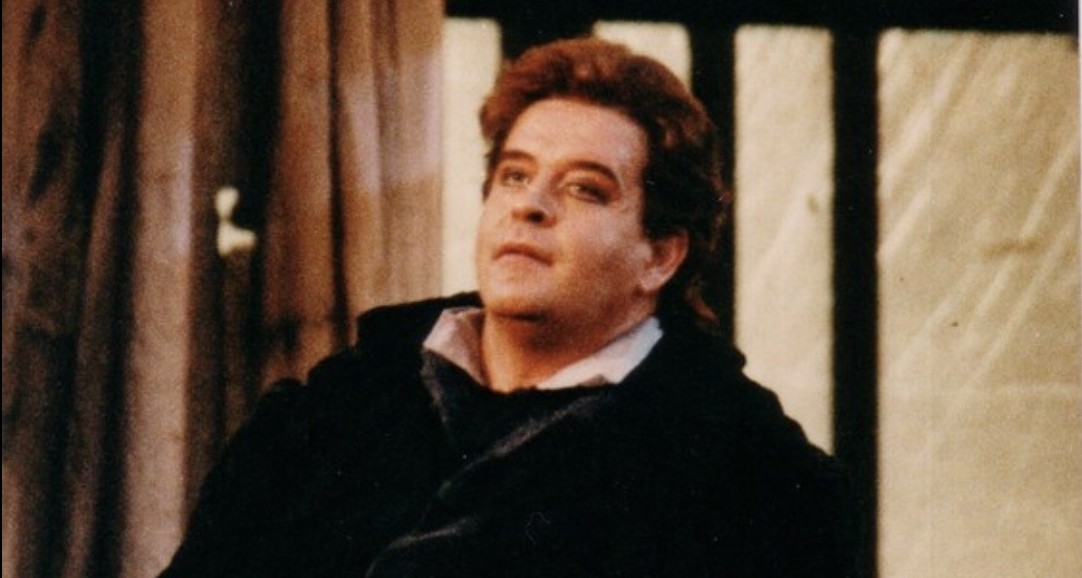 Al Teatro delle Clarisse di Rapallo il recital per i 50 anni di attività di Alberto Cupido