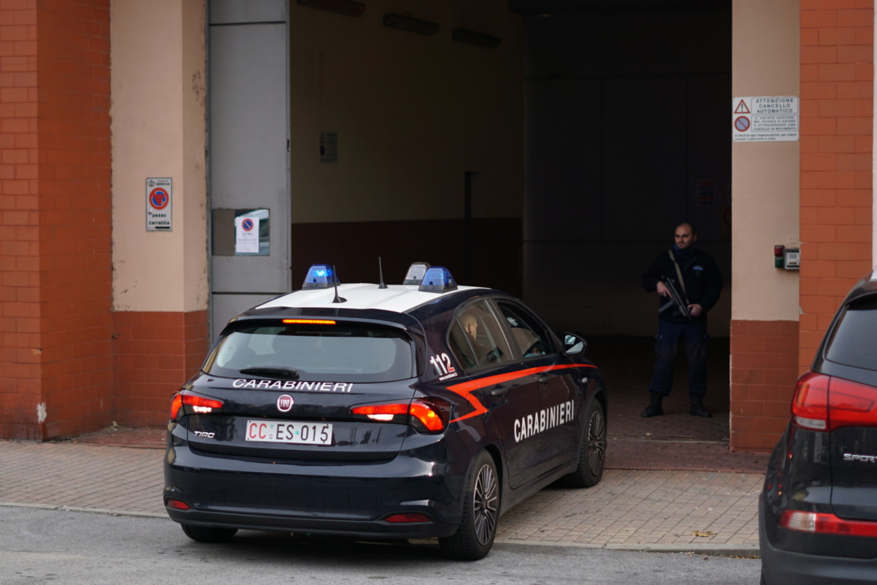 Rapallo, ruba lo zaino a una donna sul treno: fermato dai passanti