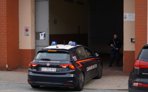 Rapallo, ruba lo zaino a una donna sul treno: fermato dai passanti