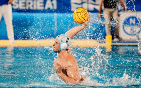 Lo spettacolo della pallanuoto a Portofino con protagonista la Pro Recco
