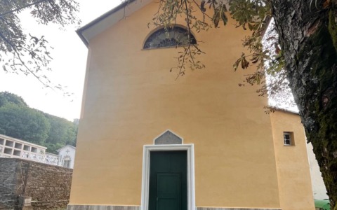 Levaggi, nuova illuminazione nella zona della chiesa e del cimitero