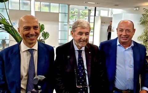 Bucci a Chiavari tra il plauso ai cantieri e le polemiche