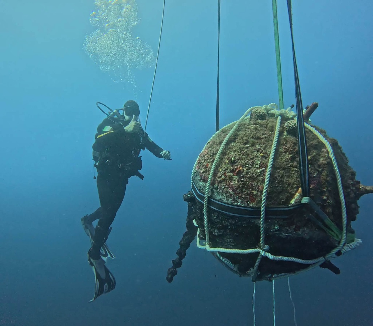 Framura, recupero e brillamento di due ordigni della Seconda guerra mondiale trovati in mare