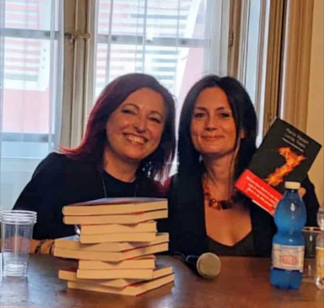 Duecento libri nelle scuole superiori per sensibilizzare i giovani sulle sette e la manipolazione mentale