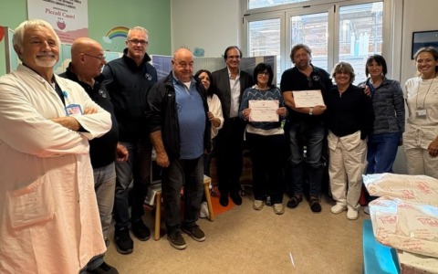Donazione al Gaslini dalle “Nagge”