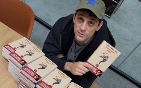 Bresh: da oggi in libreria “Nessuno ci insegna a cadere”, il suo esordio letterario