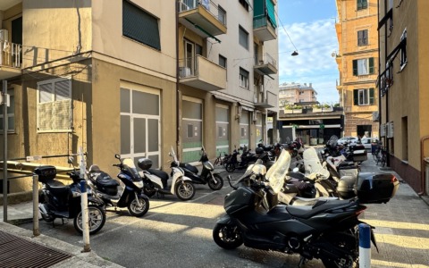 Chiavari, Vola e Impegno Comune attaccano la Giunta su passeggiata e sicurezza