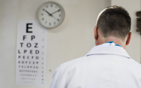 Prevenzione vista, 364 screening Oct nel weekend in Sala della Trasparenza e oltre 400 controlli in Liguria