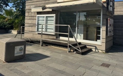 Ex edicola di corso Valparaiso, a Chiavari un avviso per trasformarla in deposito bagagli automatizzato