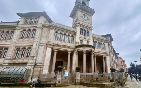 L’otto per mille per ristrutturare a Sestri Levante il tetto del “Monumento” di piazza della Repubblica